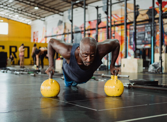 Hacer ejercicio es uno de las principales propósitos de año nuevo para los estadounidenses y los británicos