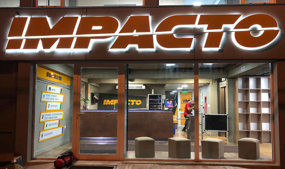 Gimnasio Impacto Ishuaia Renovacion Equipamiento