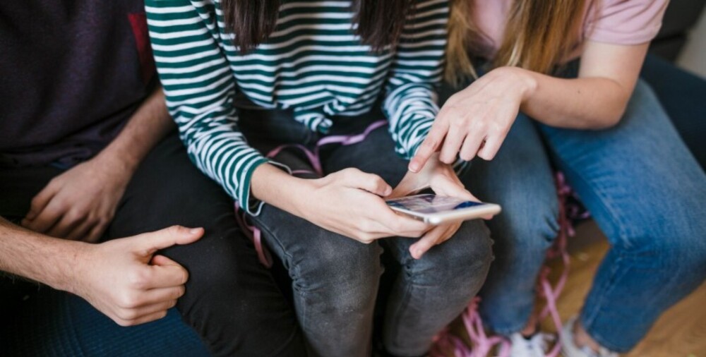 Las cuentas en redes sociales se asocia al sedentarismo en adolescentes