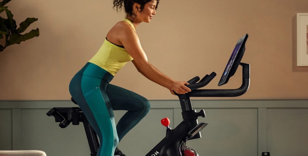 Peloton incrementa su ingreso neto a U$14 millones en el primer trimestre fiscal 2026