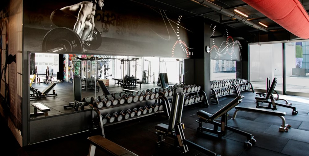 Tu gimnasio no cierra a las 22: acompañamiento 24/7 como estándar fitness