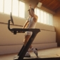 Peloton lanza la campaña "Let Yourself Go" con Hudson Williams