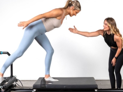 Peloton adquiere Skōp, especializada en Pilates conectado