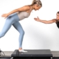 Peloton adquiere Skōp, especializada en Pilates conectado