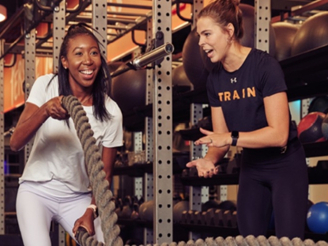 Crunch Fitness abrirá cuatro gimnasios en Denver, Estados Unidos