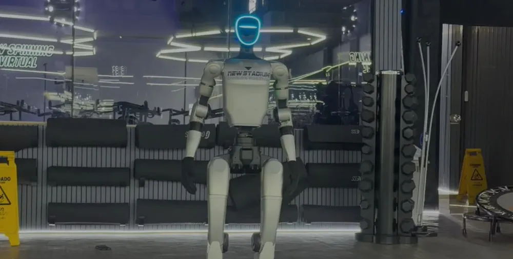 El gimnasio New Stadium incorpora un robot humanoide en Lanús Oeste, Buenos Aires