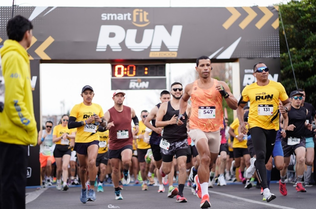 Smart Fit realizó la primera edición de su carrera en Bogotá, Colombia