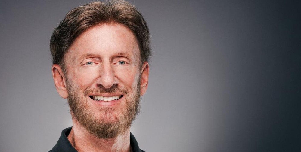 24 Hour Fitness nombra a Mark Mastrov como CEO interino
